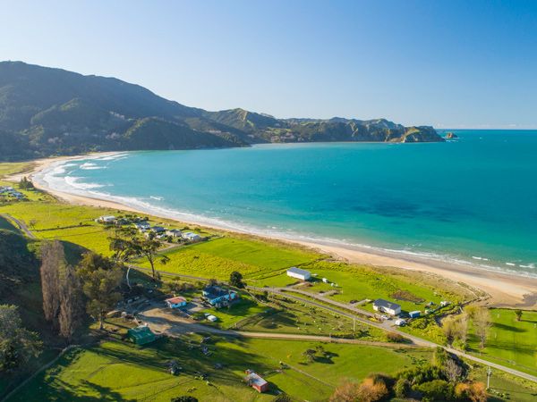 Anaura Bay