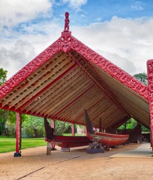 Learn New Zealand’s history at Waitangi Treaty Grounds