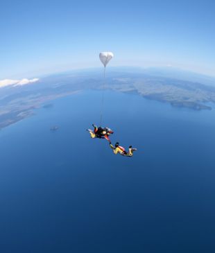 The best skydiving jumps in New Zealand