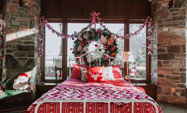 Banff Springs Christmas Room
