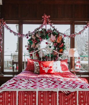 Meanwhile in Canada… I tumble into the sugar-plum fairy’s boudoir