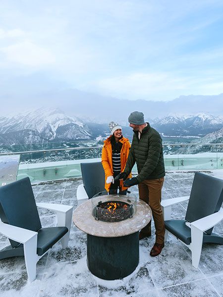 Couple, Banff Gondala