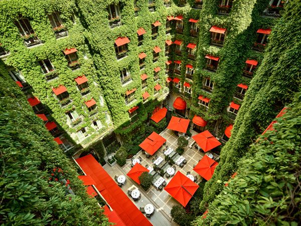 an overhead shot of the courtyard of the Hotel Plaza Athenee