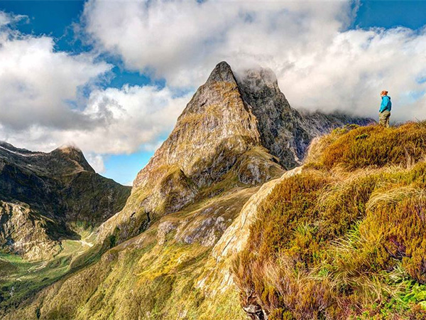 Hike Milford Sound