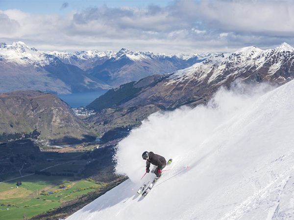 Skiing in Queenstown
