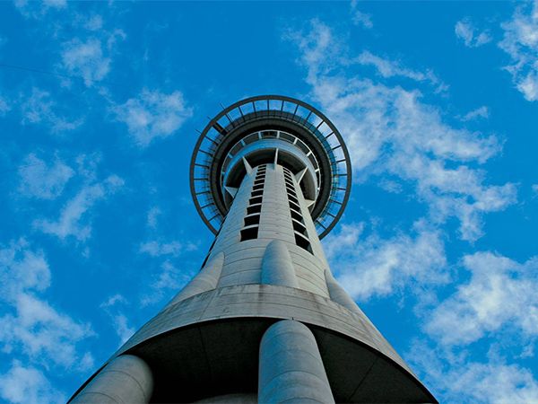  Auckland's Sky Tower.