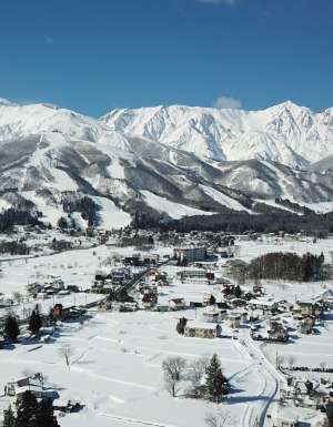 hakuba valley skiing