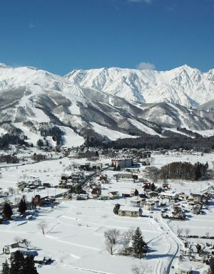 hakuba valley skiing