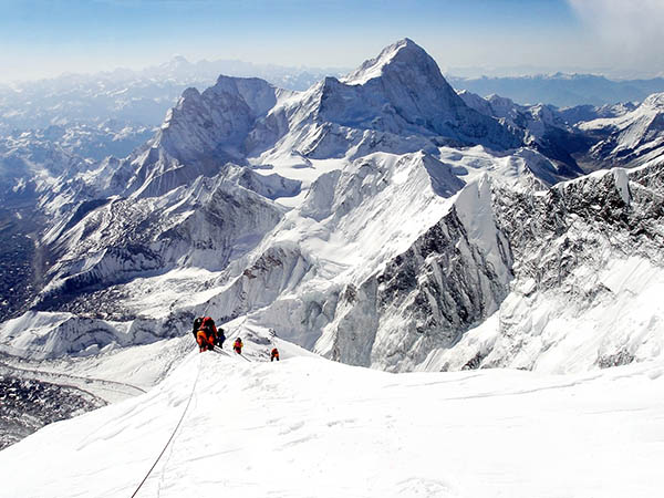 Mountaineers climbing Everest
