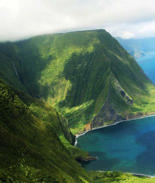 The new guide to Molokai – Hawaiian by Nature