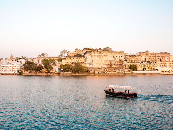 boat ride to Udaipur, India
