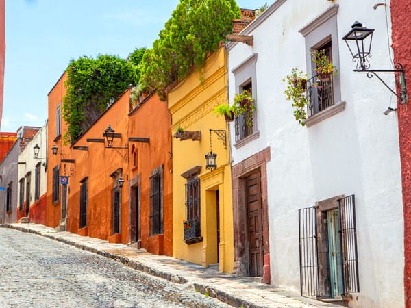 Street in San Miguel de Allende, Guanajuato, Mexico. (Image: Getty Images)