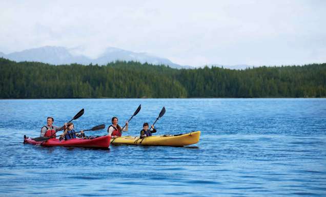 A family fjord kayaking
