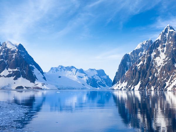 Wide shot of Antarctica.