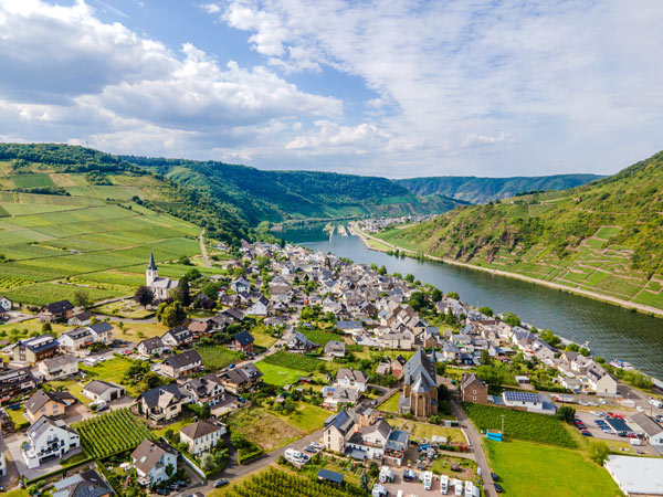 -Burg-Metternich-Beilstein-Mosel-river-Germany
