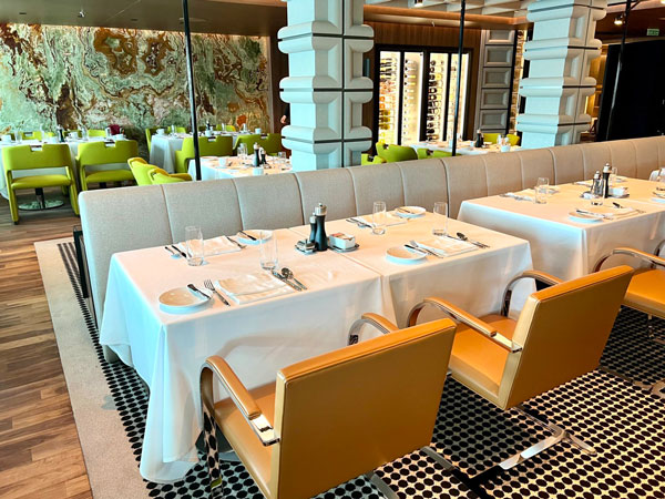 dining setup at Cagney's Steakhouse, Norwegian Prima