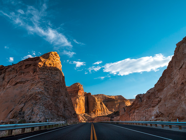 Highway 24 between Torrey and Hanksville