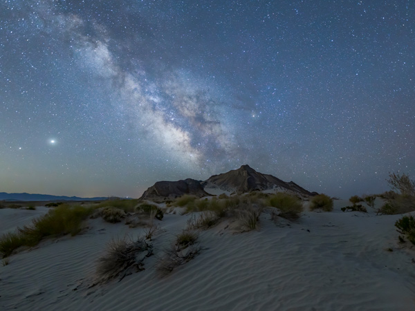 Milky Way above Knolls in Utah