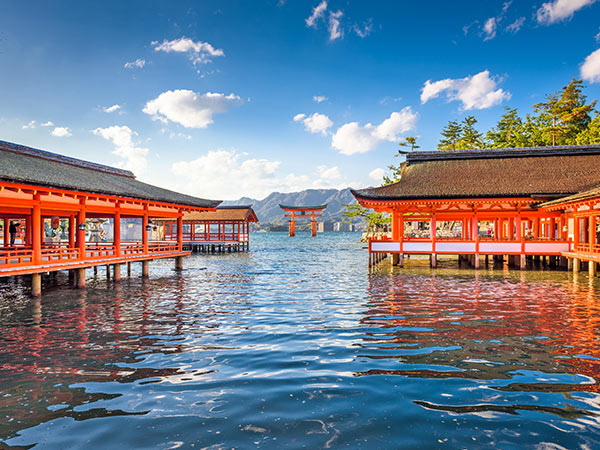 island of Miyajima, adventure trips in Japan