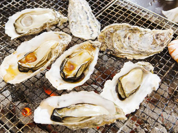 grilling oysters