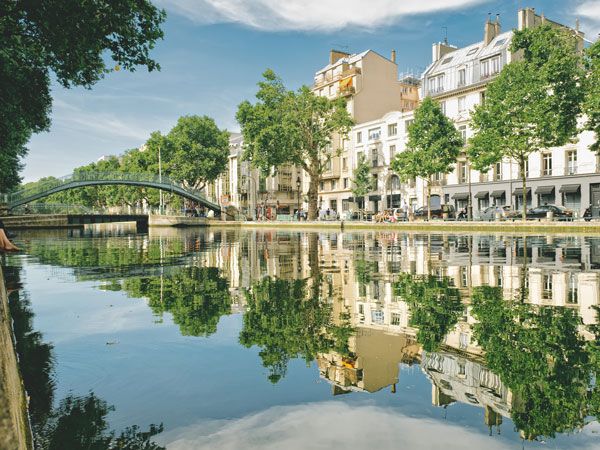 a typical day at Canal Saint-Martin, Paris