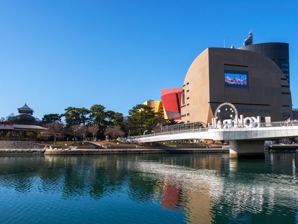 the exterior view of the Kitakyushu Riverwalk