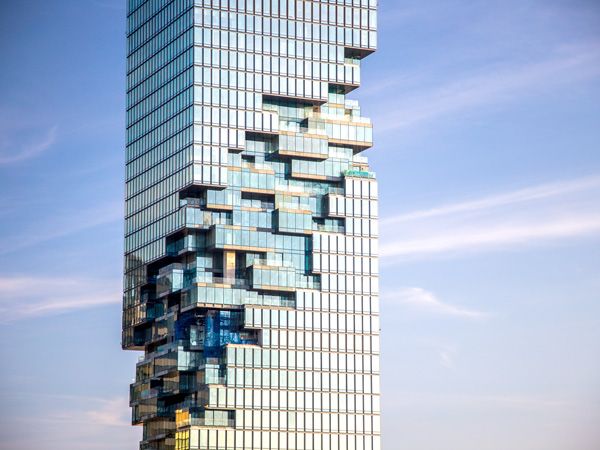 the tallest skyscraper in Thailand