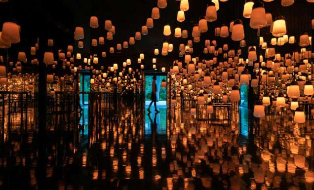 a spectacular hanging lamps display at Mifuneyama Rakuen Hotel in Saga Prefecture