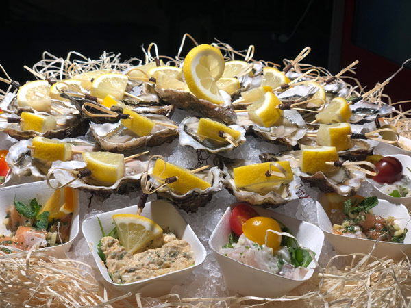 fresh oysters at Les Perles de Monte-Carlo
