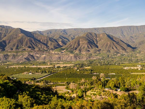 a panoramic view of the Ojai Valley before California wildfires 