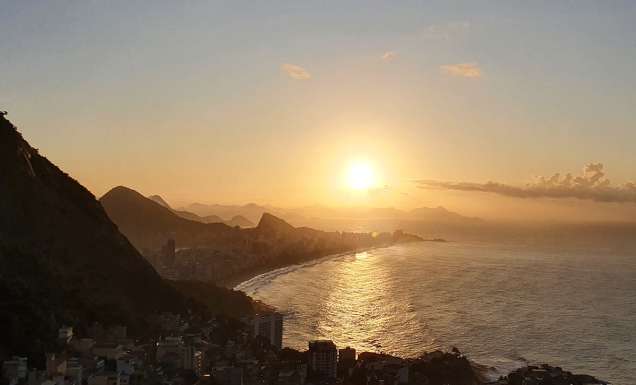 sunrise Mirante do Arvrão hotel Vidigal rio de janeiro favela