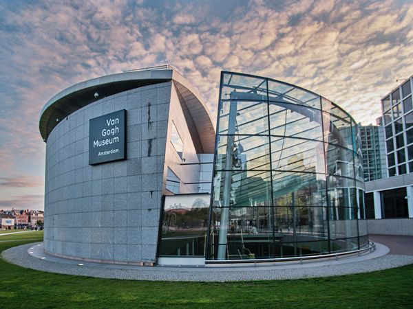 the exterior of Van Gogh Museum in Amsterdam