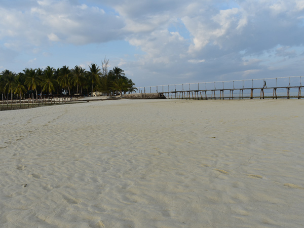 the vanishing sandbar at Onok Island, Balabac, Palawan, Philippines