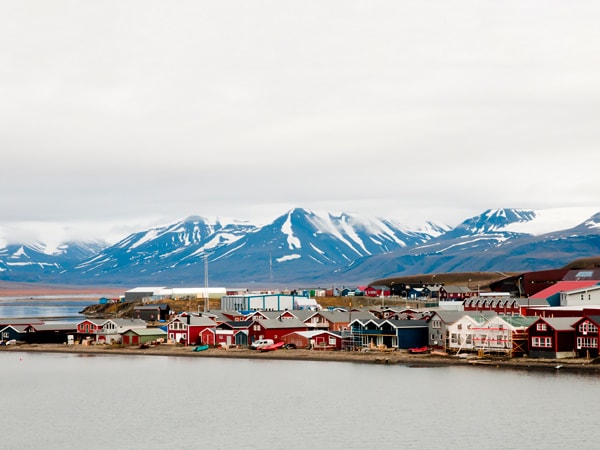 the streets of Longyearbyen