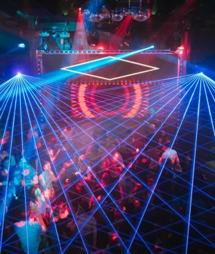 Review: Virgin Voyages’ Resilient Lady entertainment and shows