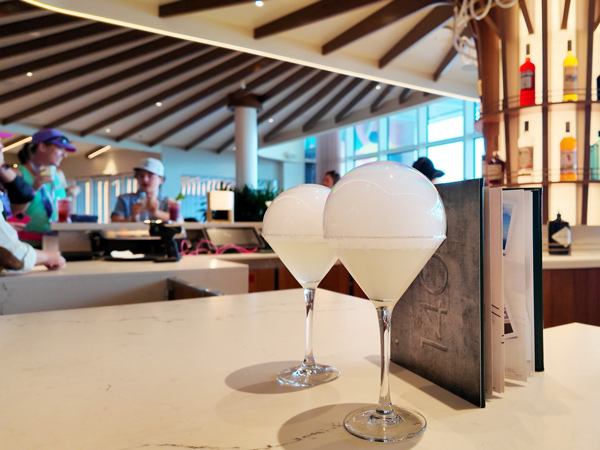 cocktails at 1400 Lobby Bar, Icon of the Seas