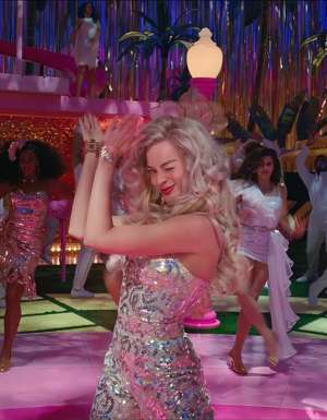 Margot Robbie dancing in the Barbie Movie