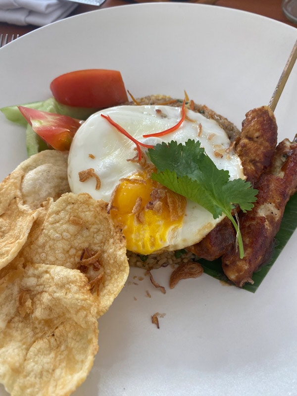 lunch at Uma Pool Bar, COMO Uma Ubud