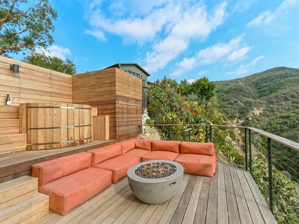 a balcony at Ocean View Casita, Malibu