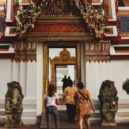 Bangkok temple entrance