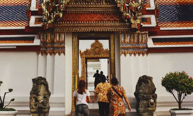 Bangkok temple entrance