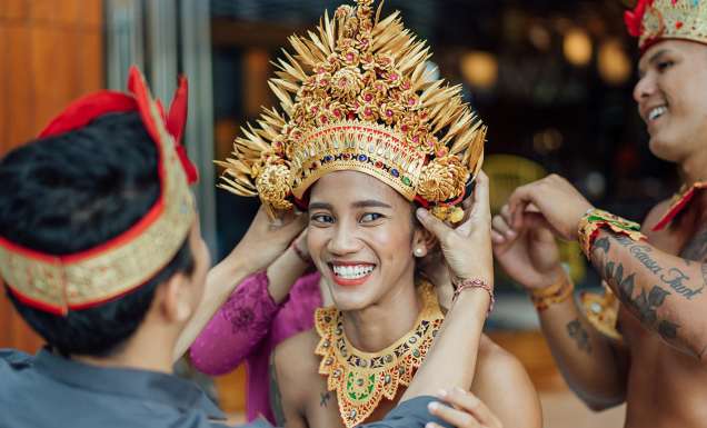 Balinese women in traditional dress, Hotel Indigo Bali Seminyak