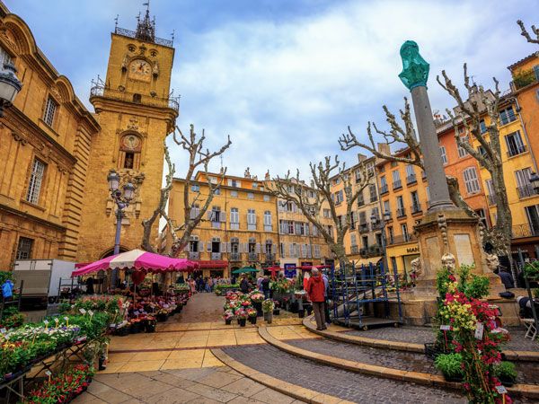 the Aix-en-Provence Old Town Market