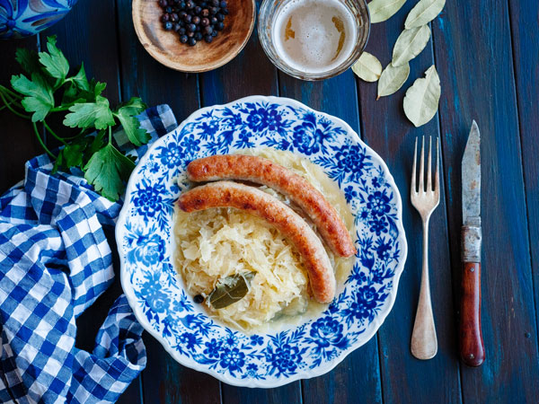 Bratwurst with Sauerkraut
