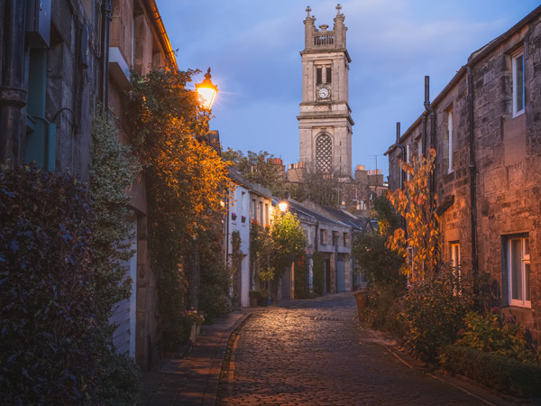Circus Lane and Saint Stephen's Church in Stockbridge
