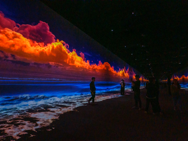 crashing waves exhibit at Arte Museum