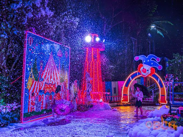 snow installations at Baguio Christmas Village 2023