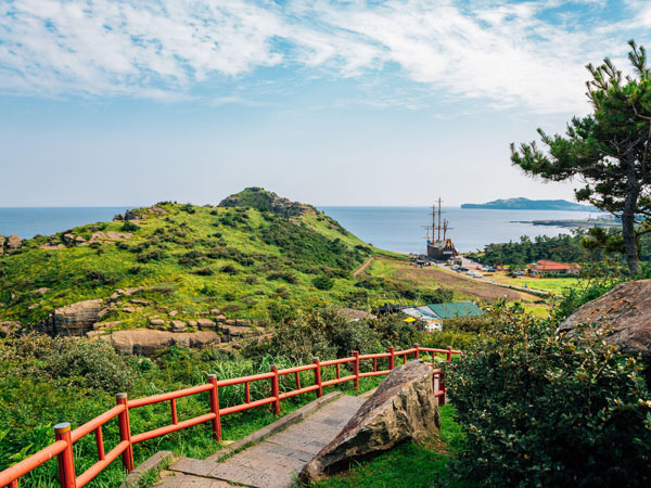 Panoramic view of Yongmeori Beach, Jeju Olle Trail in Jeju Island, Korea