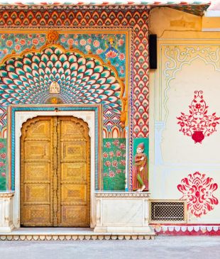 Uncover the splendours of India on a luxury journey to remember