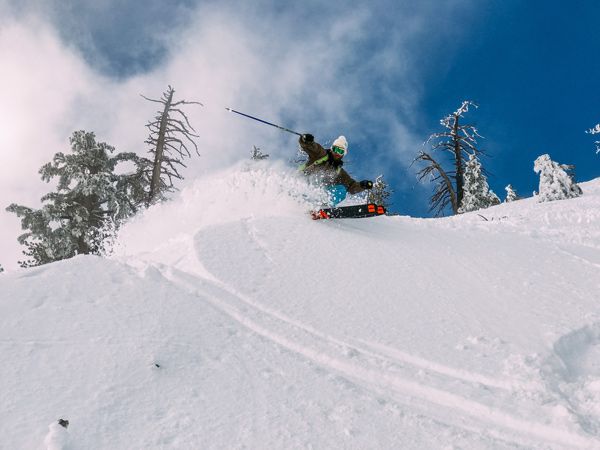 skiing in Mount Baldy, United States